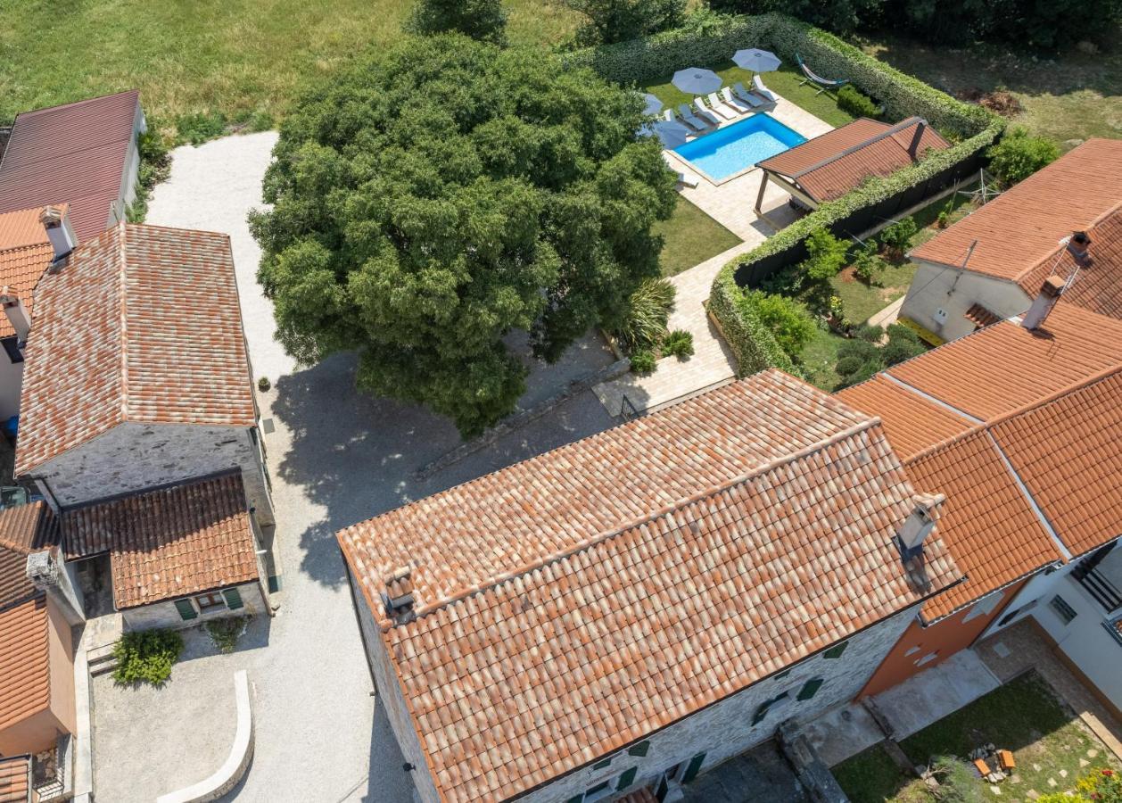 Villa Antonci-18, Pool, 3 Houses, Jacuzzi, Private Territory Antonci  Екстер'єр фото