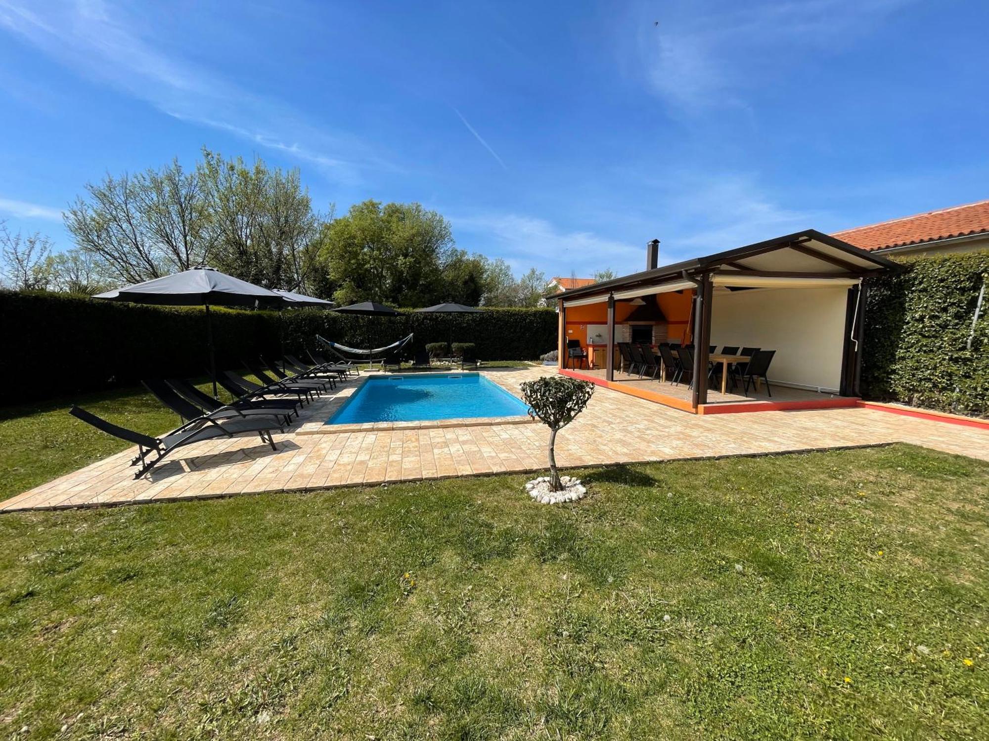 Villa Antonci-18, Pool, 3 Houses, Jacuzzi, Private Territory Antonci  Екстер'єр фото